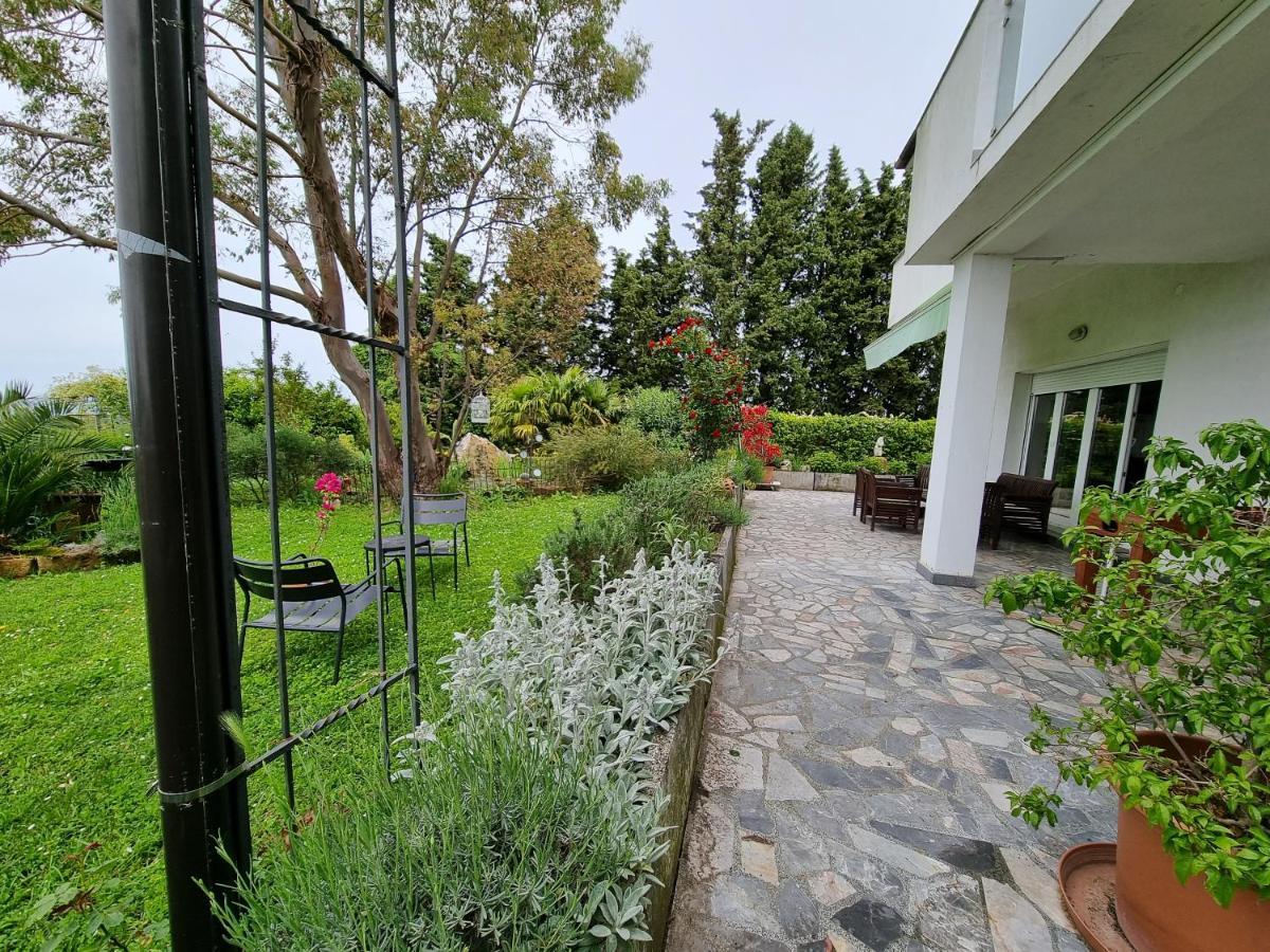 Garden Apartment Sečovlje Eksteriør billede
